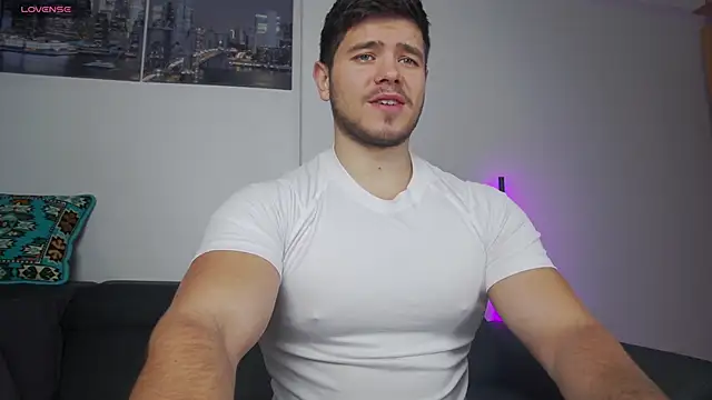 Arilas  online show from November 15, 2025, 7:45 am