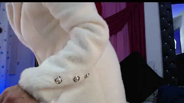 Snapshot of kimberlybirdx chatting on October 31, 2025, 12:18 am kimberlybirdx online show from October 31, 2025, 12:18 am