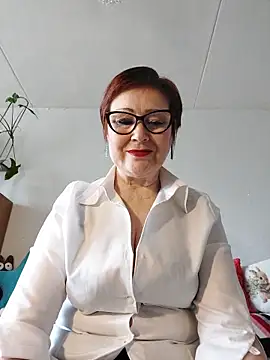 Snapshot of Fire_Night chatting on April 20, 2026, 8:06 am Fire Night online show from April 20, 2026, 8:06 am