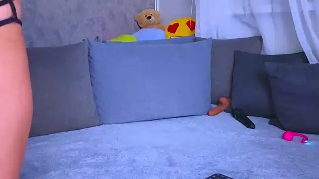 Snapshot of Kitty4_Reed chatting on February 4, 2026, 8:48 pm Kitty4 Reed online show from February 4, 2026, 8:48 pm