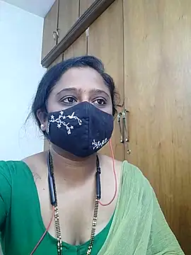 sexynayan23 online show from April 10, 2026, 1:07 pm