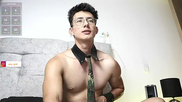 Snapshot of _Alexxx chatting on October 17, 2025, 10:55 pm Alexxx online show from October 17, 2025, 10:55 pm