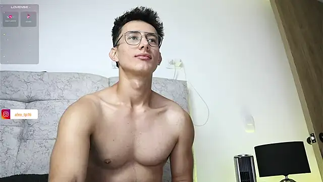 Snapshot of _Alexxx chatting on October 29, 2025, 12:20 am Alexxx online show from October 29, 2025, 12:20 am