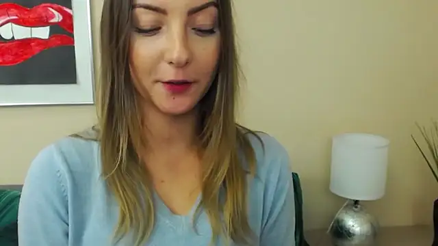 Snapshot of NatalieSexy chatting on December 17, 2025, 11:48 am NatalieSexy online show from December 17, 2025, 11:48 am