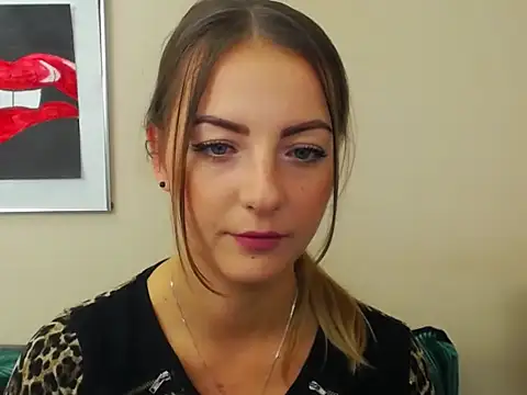 Snapshot of NatalieSexy chatting on October 16, 2025, 6:10 am NatalieSexy online show from October 16, 2025, 6:10 am