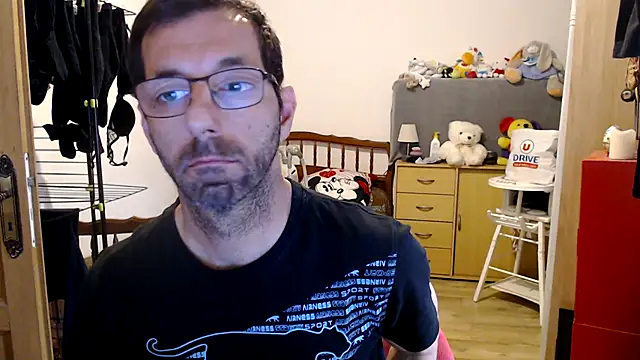 steph19x5 online show from March 9, 2025, 10:19 am