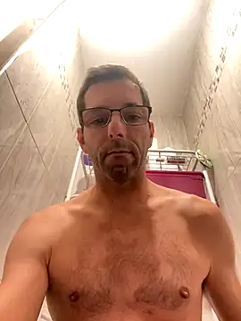 Snapshot of steph19x5 chatting on October 10, 2025, 3:18 am steph19x5 online show from October 10, 2025, 3:18 am