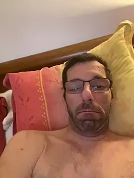 steph19x5 online show from February 25, 2025, 10:31 pm