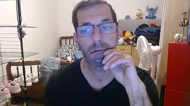 Snapshot of steph19x5 chatting on October 14, 2025, 6:58 am steph19x5 online show from October 14, 2025, 6:58 am