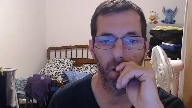 Snapshot of steph19x5 chatting on October 18, 2025, 6:59 am steph19x5 online show from October 18, 2025, 6:59 am