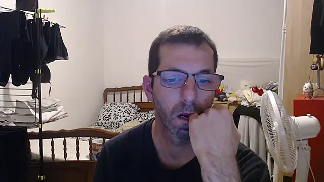 Snapshot of steph19x5 chatting on September 23, 2025, 6:04 pm steph19x5 online show from September 23, 2025, 6:04 pm