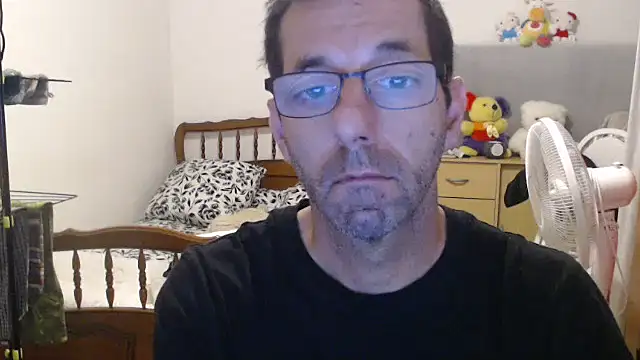 Snapshot of steph19x5 chatting on October 11, 2025, 6:25 am steph19x5 online show from October 11, 2025, 6:25 am