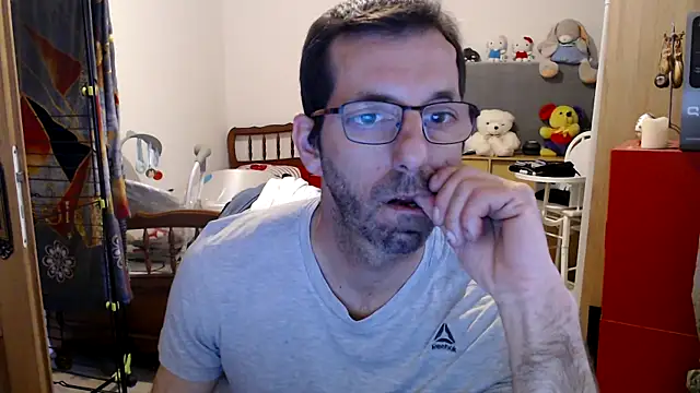 steph19x5 online show from February 22, 2025, 4:51 pm