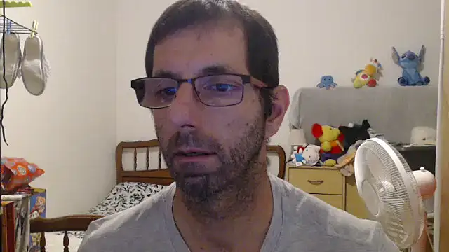 Snapshot of steph19x5 chatting on November 8, 2025, 5:27 pm steph19x5 online show from November 8, 2025, 5:27 pm