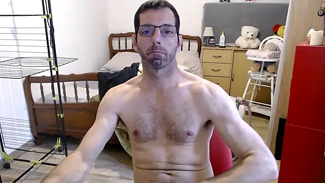 steph19x5 online show from February 10, 2025, 2:05 pm