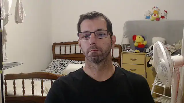 Snapshot of steph19x5 chatting on October 7, 2025, 7:20 am steph19x5 online show from October 7, 2025, 7:20 am