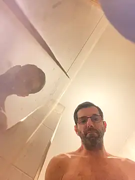 Snapshot of steph19x5 chatting on October 19, 2025, 7:00 am steph19x5 online show from October 19, 2025, 7:00 am