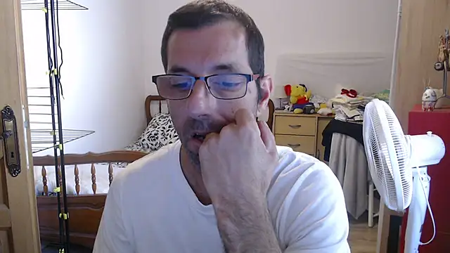 Snapshot of steph19x5 chatting on September 29, 2025, 9:27 am steph19x5 online show from September 29, 2025, 9:27 am