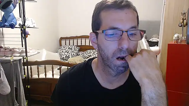 Snapshot of steph19x5 chatting on October 13, 2025, 6:26 am steph19x5 online show from October 13, 2025, 6:26 am