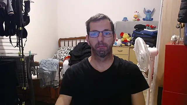 Snapshot of steph19x5 chatting on October 15, 2025, 5:39 am steph19x5 online show from October 15, 2025, 5:39 am