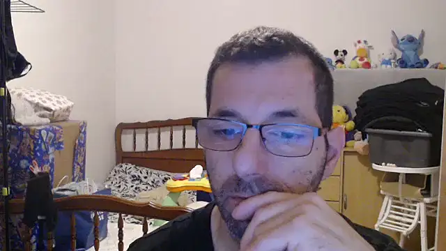 Snapshot of steph19x5 chatting on December 16, 2025, 7:56 am steph19x5 online show from December 16, 2025, 7:56 am