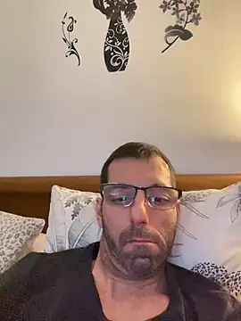 steph19x5 online show from January 13, 2025, 9:52 pm
