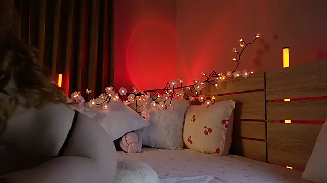 MiracleSandy online show from April 20, 2026, 11:24 am