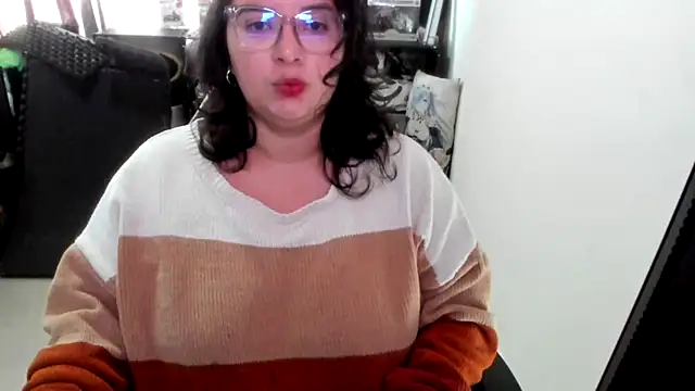 aika-dreams online show from December 22, 2025, 1:00 pm