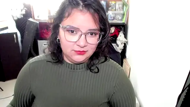 aika-dreams online show from October 9, 2025, 1:00 pm