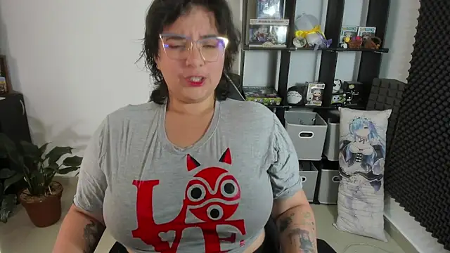 aika-dreams online show from February 20, 2025, 1:08 pm