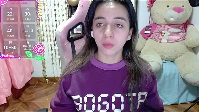 Snapshot of Maggie_Fox3 chatting on October 19, 2025, 1:30 am Maggie Fox3 online show from October 19, 2025, 1:30 am