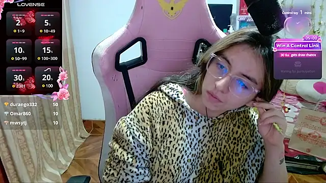 Maggie Fox3 online show from January 21, 2025, 4:54 am