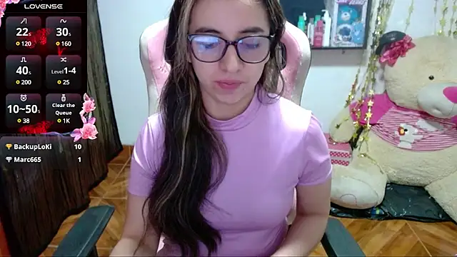 Maggie Fox3 online show from February 3, 2025, 2:47 am