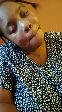 Lovelyboobs01 online show from February 16, 2025, 1:49 pm