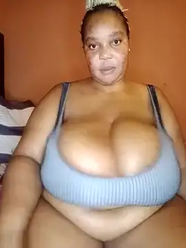 Lovelyboobs01 online show from February 11, 2025, 7:38 pm