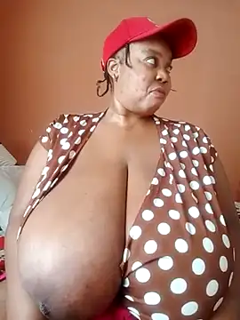 Lovelyboobs01 online show from February 21, 2025, 1:55 pm