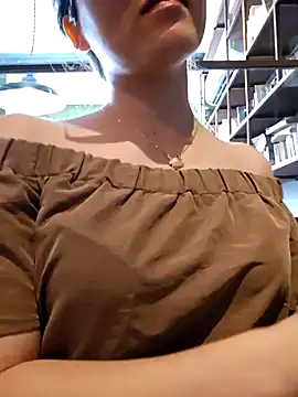 Snapshot of HinaLovely chatting on January 5, 2025, 5:20 am HinaLovely online show from January 5, 2025, 5:20 am