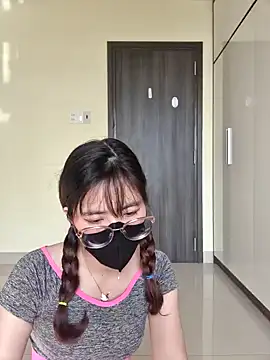 Snapshot of HinaLovely chatting on January 10, 2025, 2:04 am HinaLovely online show from January 10, 2025, 2:04 am