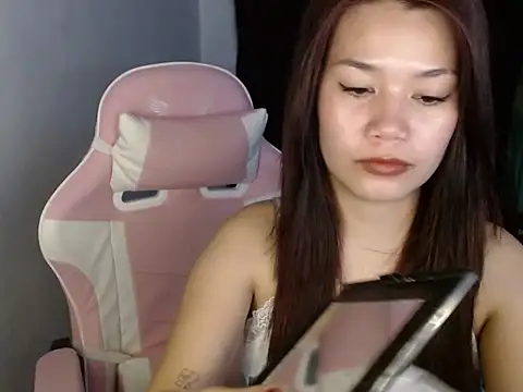 Snapshot of SassyRhonnaxxx chatting on October 3, 2025, 2:29 pm SassyRhonnaxxx online show from October 3, 2025, 2:29 pm