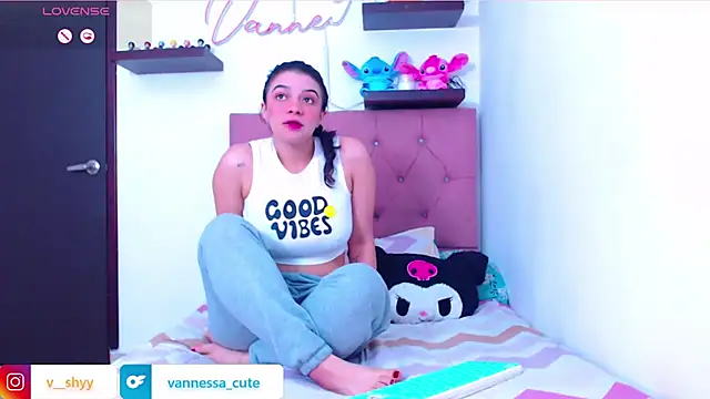 Snapshot of Vannessa__Shy chatting on October 5, 2025, 10:55 pm Vannessa  Shy online show from October 5, 2025, 10:55 pm