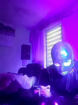 Snapshot of Crystalbitchx chatting on October 19, 2025, 7:00 am Crystalbitchx online show from October 19, 2025, 7:00 am