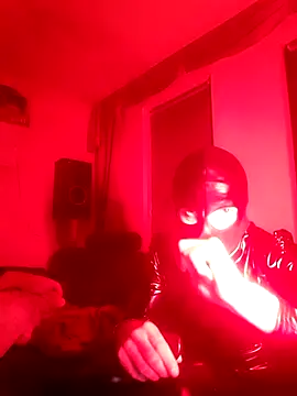 Snapshot of Crystalbitchx chatting on October 13, 2025, 10:21 pm Crystalbitchx online show from October 13, 2025, 10:21 pm