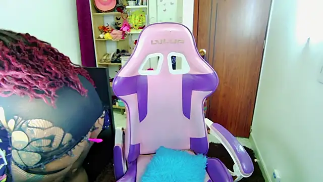Snapshot of Naasha_ chatting on February 9, 2025, 7:48 am Naasha online show from February 9, 2025, 7:48 am