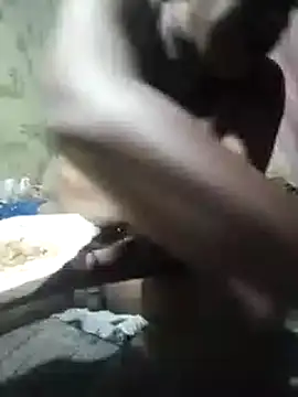 Snapshot of Alora-shine chatting on February 24, 2025, 2:04 pm Alora-shine online show from February 24, 2025, 2:04 pm