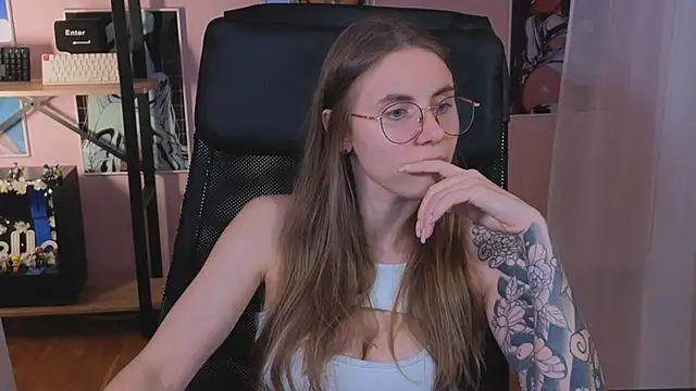 Snapshot of _AnnaStark_ chatting on September 20, 2025, 7:19 pm AnnaStark online show from September 20, 2025, 7:19 pm