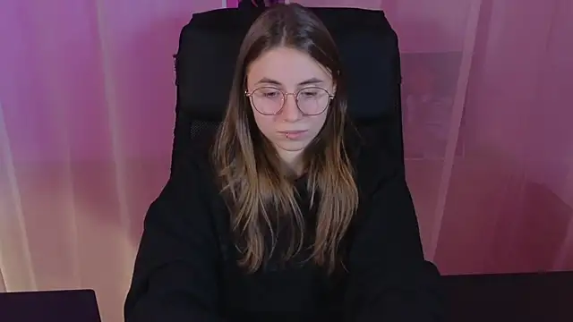  AnnaStark  online show from February 9, 2025, 9:17 pm