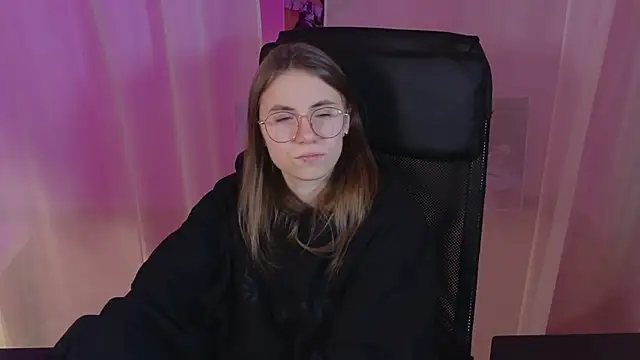  AnnaStark  online show from February 9, 2025, 6:16 pm
