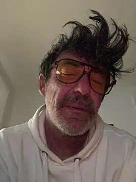 maxximere online show from February 25, 2026, 12:33 am