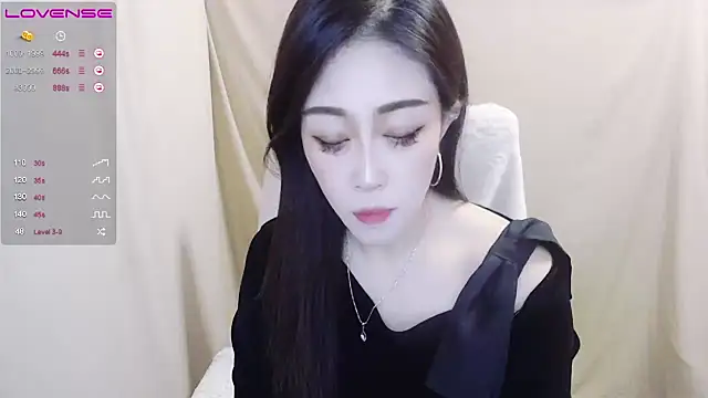 Snapshot of AkinLocal chatting on October 7, 2025, 3:07 am AkinLocal online show from October 7, 2025, 3:07 am