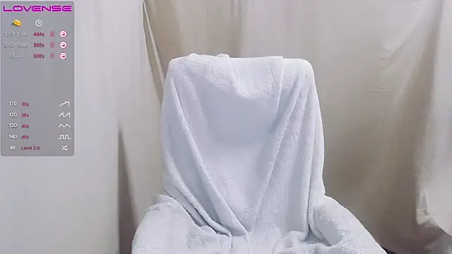 Snapshot of AkinLocal chatting on September 25, 2025, 3:12 am AkinLocal online show from September 25, 2025, 3:12 am